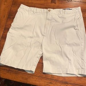 Vineyard vines shorts